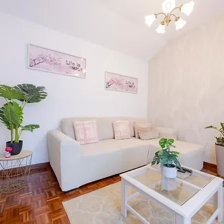 Peaceful Panorama By Your Key Madeira Feriehus